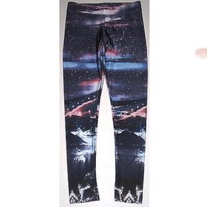 💚Hi rise American eagle cosmic galaxy mountain print leggings